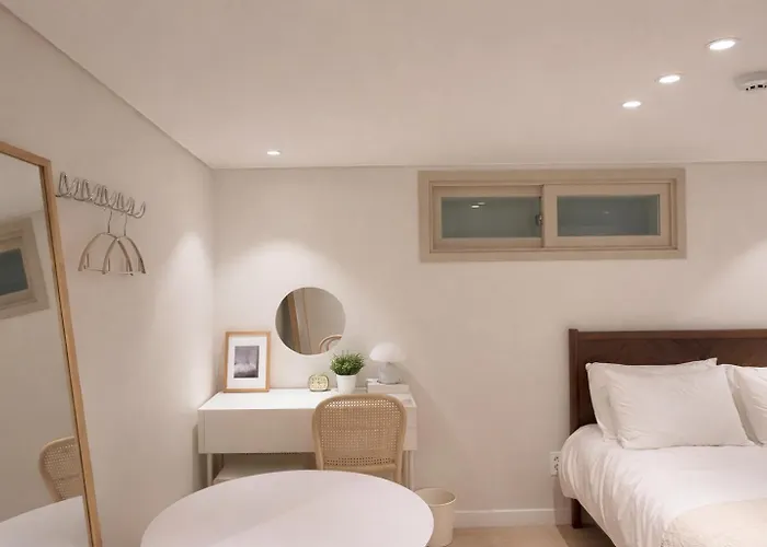 Staymoment Hotel *
